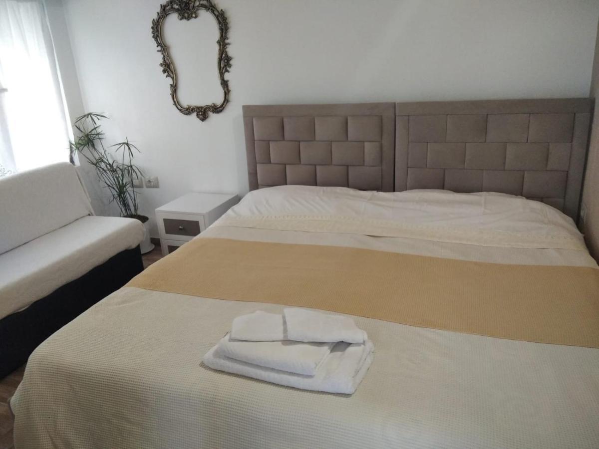 Guest-Room Zoi&Teri Tepelene Buitenkant foto
