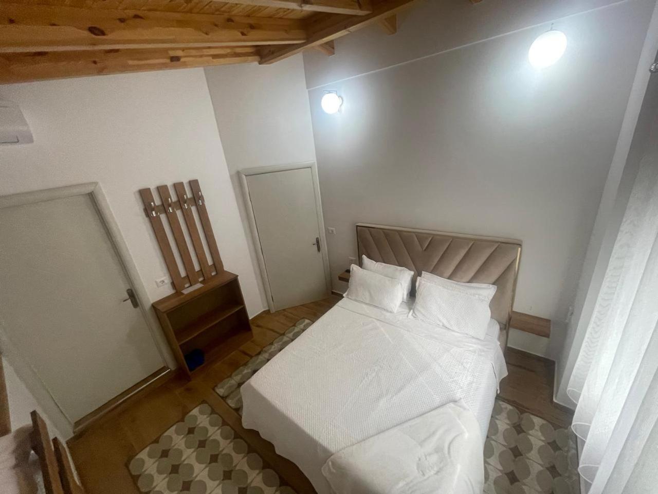Guest-Room Zoi&Teri Tepelene Buitenkant foto